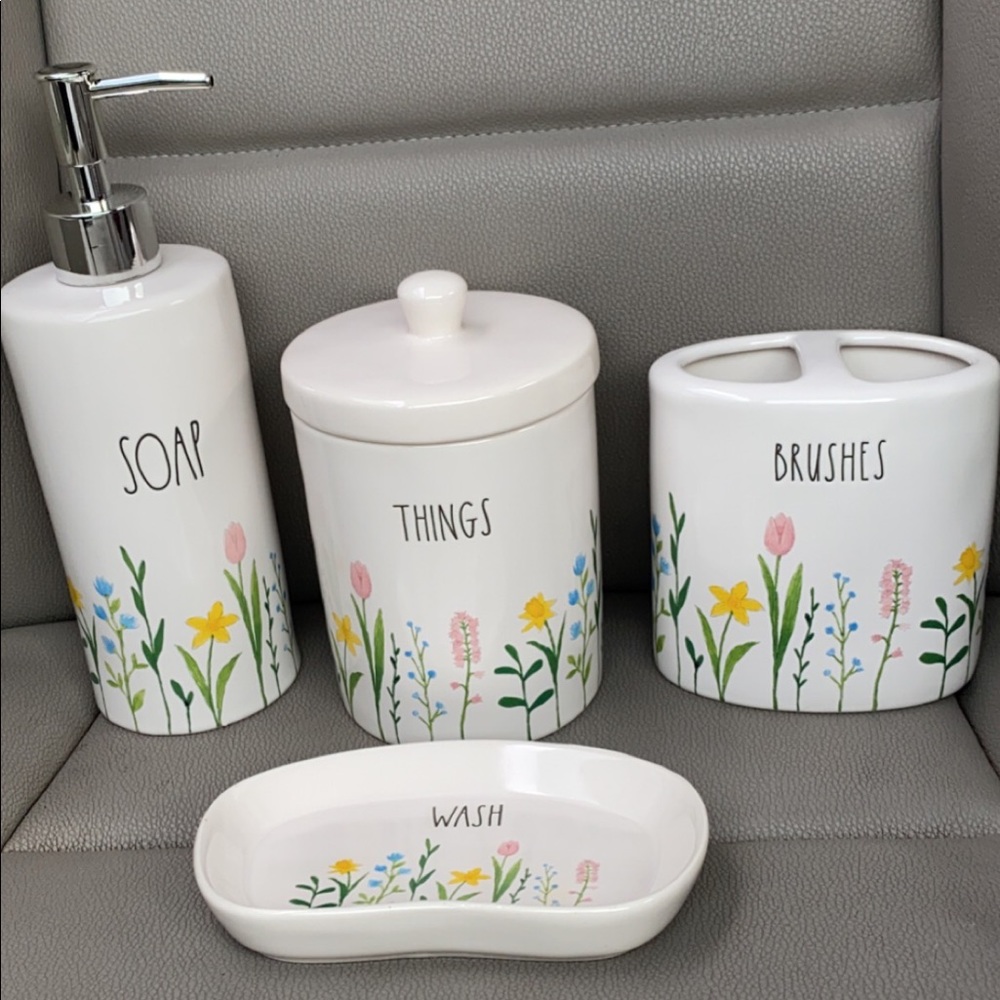 -SOLD- Rae Dunn Spring Flower Watercolor Bathroom Bundle HTF Set